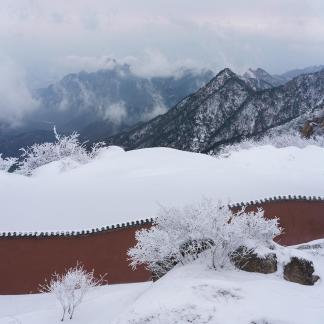 Snow on Mount Tai4