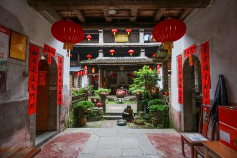 Hang lanterns high 3