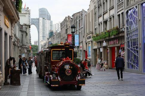 Afternoon street view 13